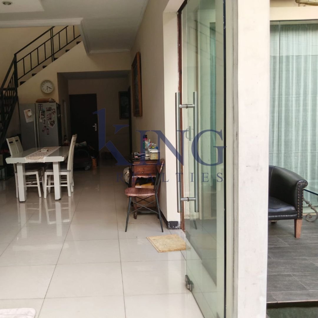 10 Dijual Rumah 2 lt di lokasi strategis Graha Raya, Bintaro Jaya